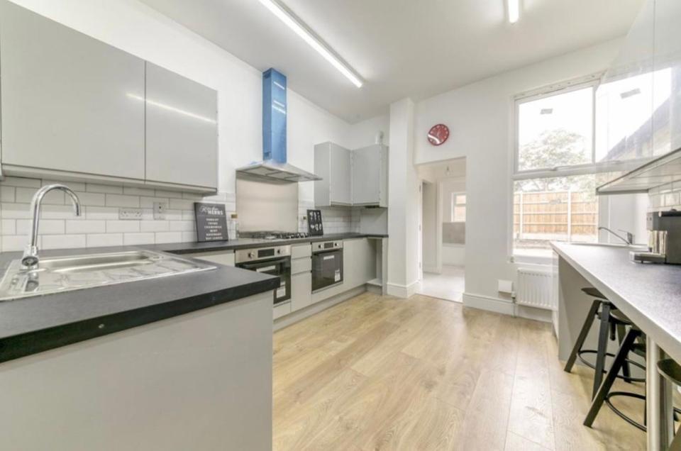 A Beautiful Newly Renovated Home: The Arlingford London Bagian luar foto